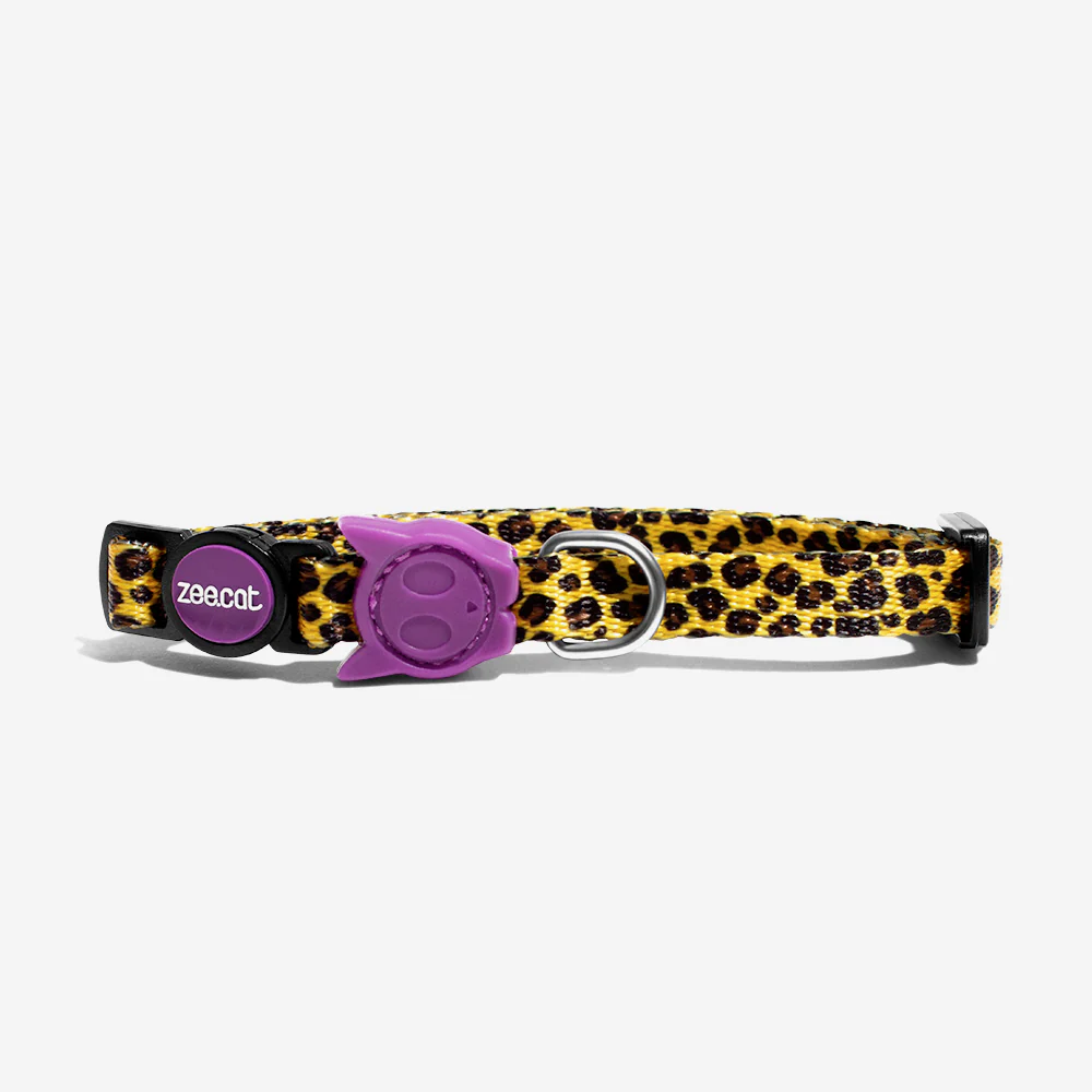 zeedog-cat-collar-honey_main-1_51dd5658-6cfc-4850-8f8c-0790f154cb38.jpg Zee.cat - Ogrlica za mace - Honeycat Leopard - Image 1